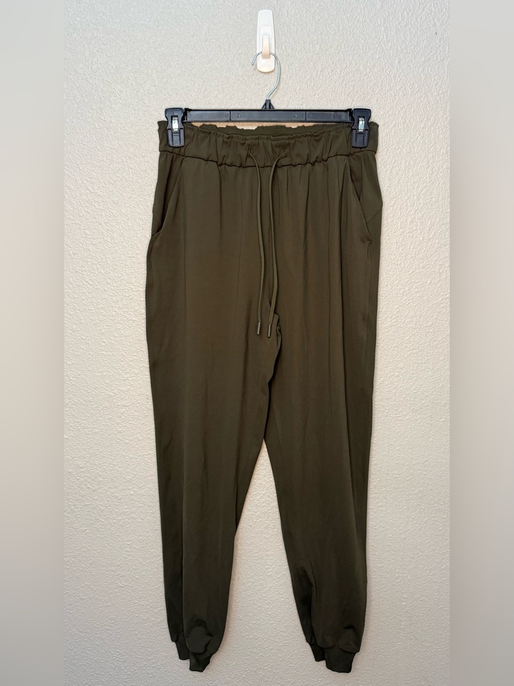 Lululemon | Keep Moving High-Rise Jogger | Dark Olive | Size 8 Inseam 28”